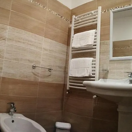 Garden's Elide Guest house