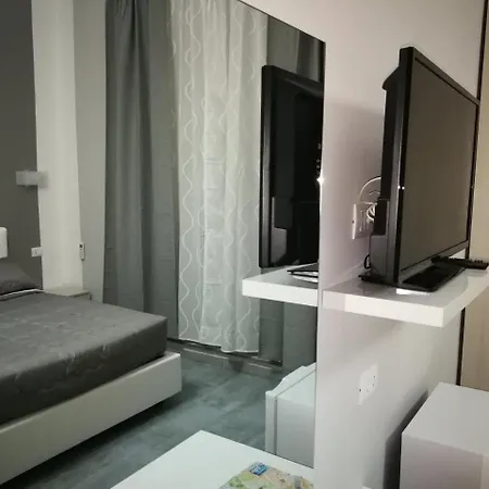 Garden's Elide Guest house 4*