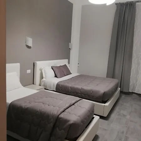 Garden's Elide 2* Řím